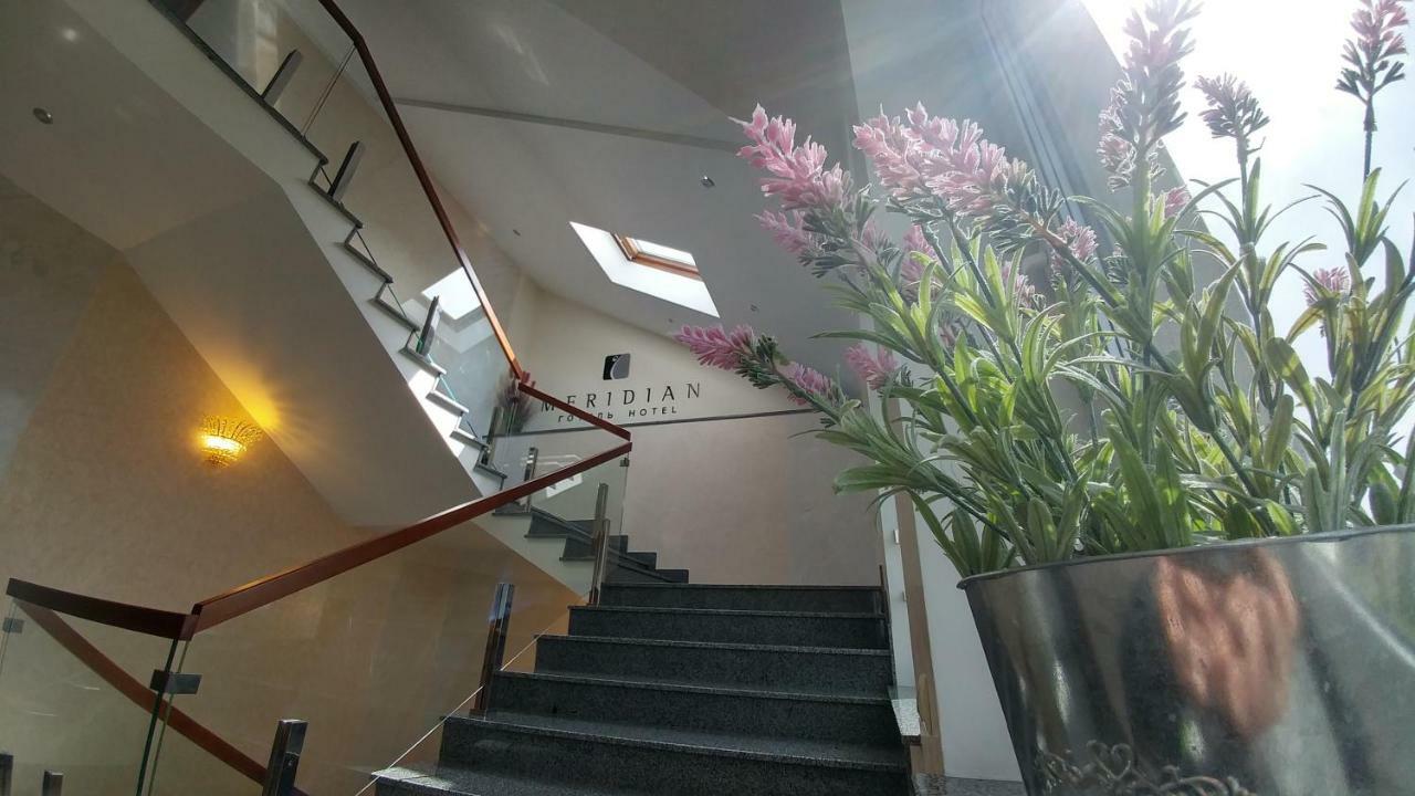 Hotel Meridian Brody Esterno foto